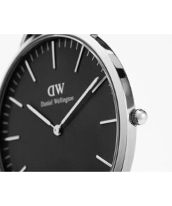 CLASSIC BLACK READING 26