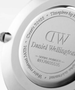 CLASSIC BLACK READING 28